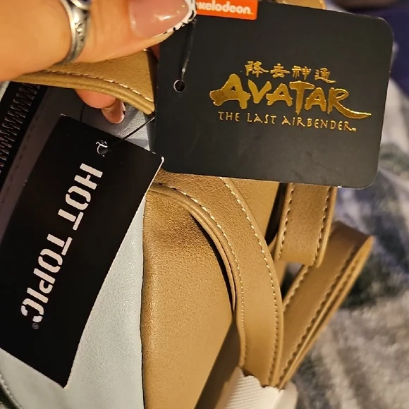 Hot Topic Avatar Backpack in Blue and Tan - Picture 2 of 5